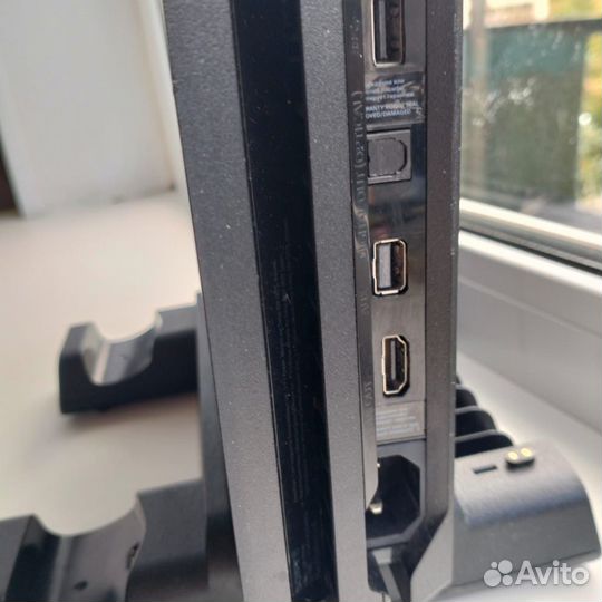 Sony PS4 pro + игры + подписка