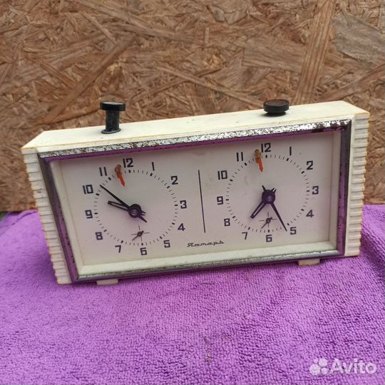 Часы шахматные янтарь