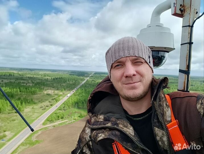 Монтажник систем связи и видеонаблюдения