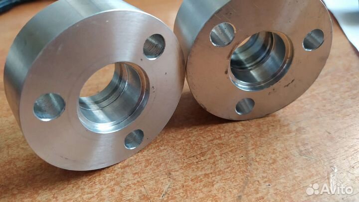 Алюминиевая проставка под вентилятор Нива 21214