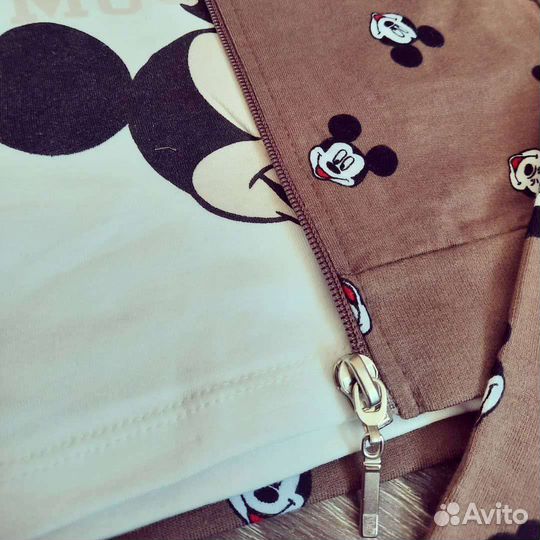 Костюм детский 3ка на 6-9 месяцев новый (Турция)