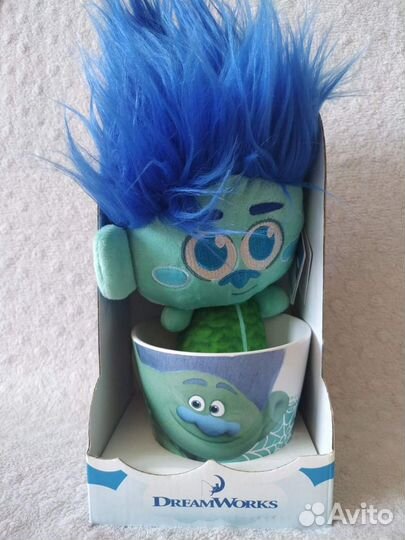 Кружка с игрушкой Dream works из Магнита