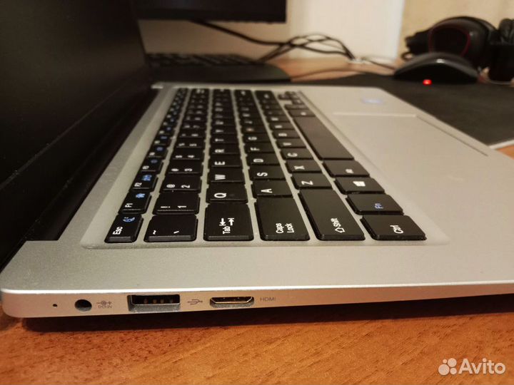 Ноутбук, Intel 4-ядерный, 4гб DDR3, SSD