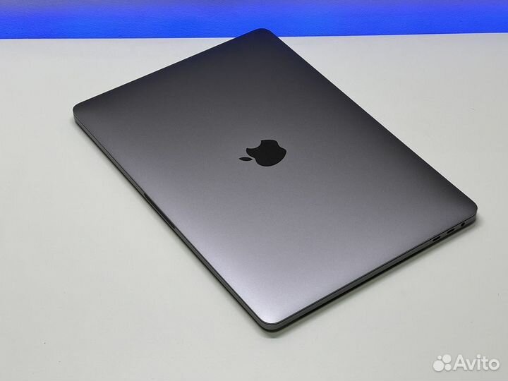 MacBook Pro 13 2019 i5 2.4/16gb/256gb акб 95%