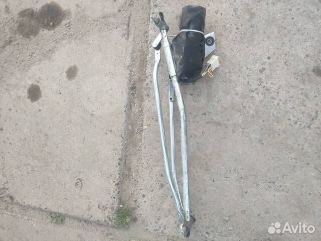 Моторчик стеклоочистителя передний с трапецией