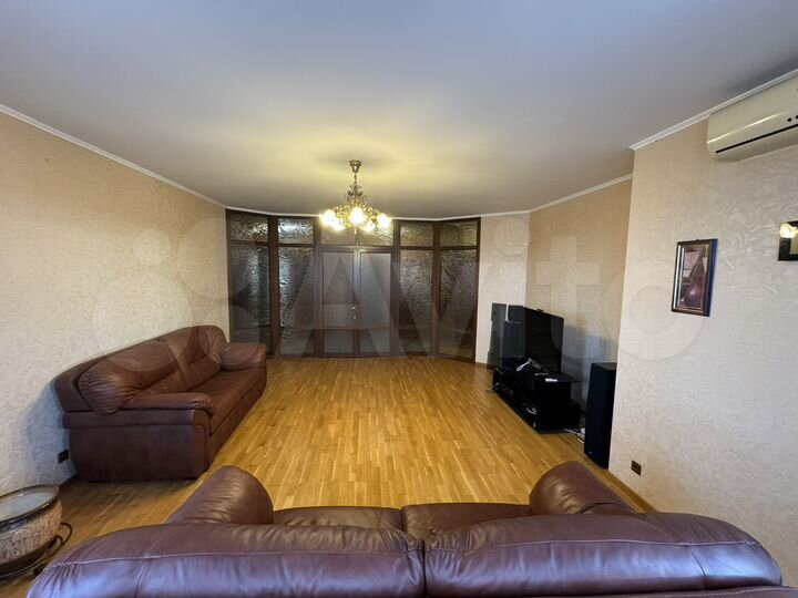 2-к. квартира, 85,9 м², 7/10 эт.