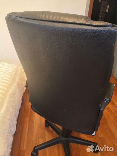 Компьютерное кресло
