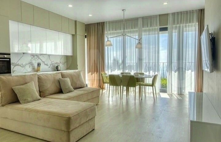 Дом 256 м² на участке 7 сот.