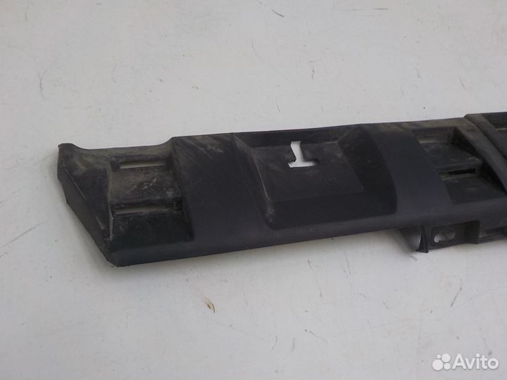 Накладка порога левого Renault Sandero 2014