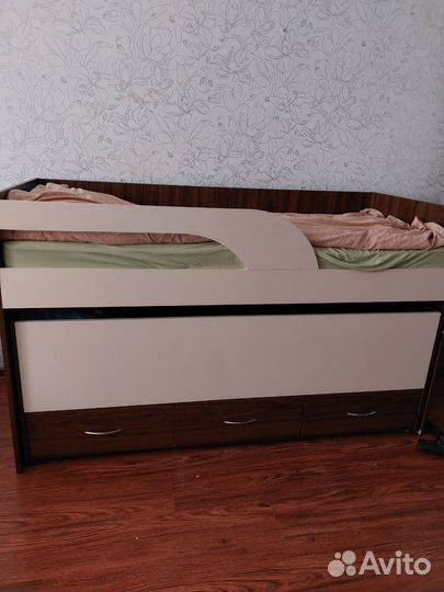 Двухъярусная кровать выдвижная бу