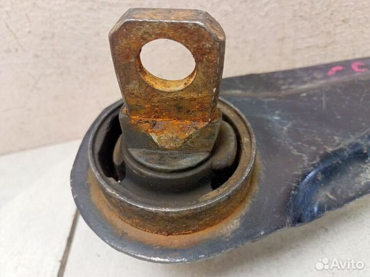 Рычаг задний продольный правый