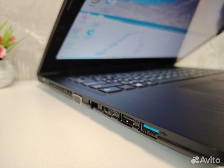 Ноутбук Lenovo, 4 ядра, SSD, гарантия