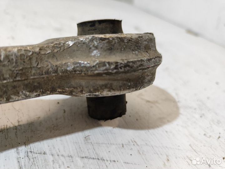 Рычаг передний верхний