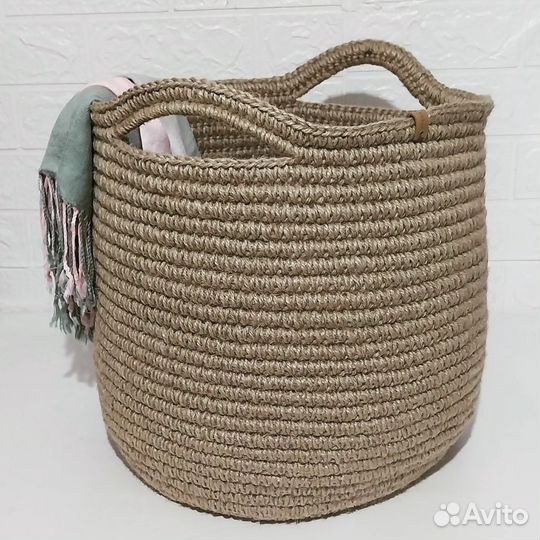 Корзина плетеная