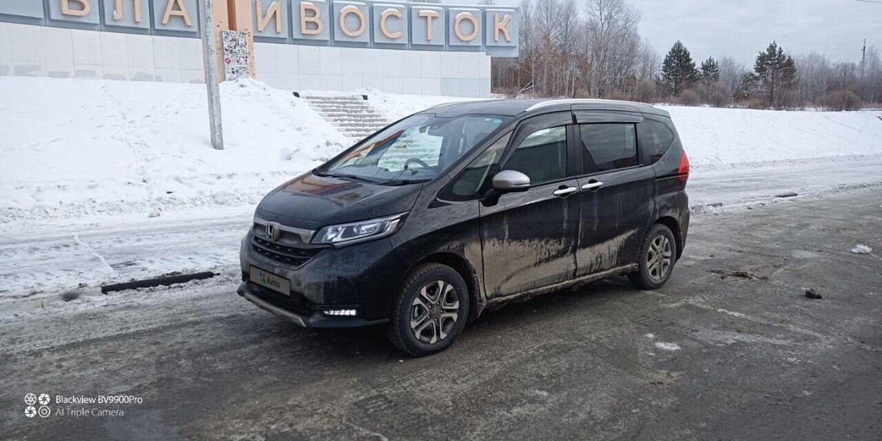 Honda Freed+: фото владельца