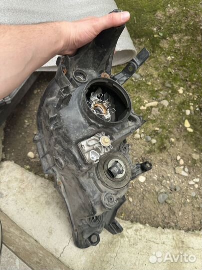 Фары на toyota camry 50