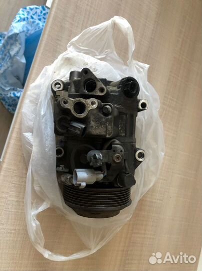 Компрессор кондиционера Toyota Highlander