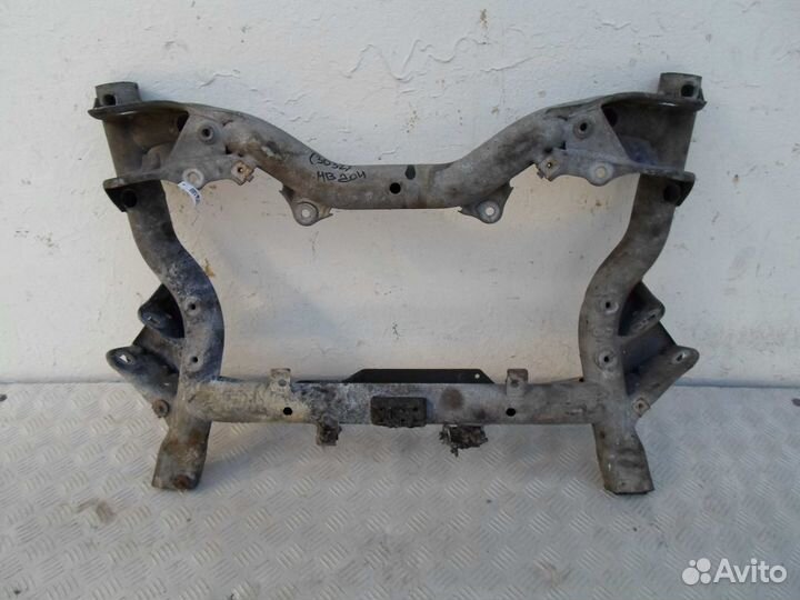 Подрамник Mercedes C-klasse W204