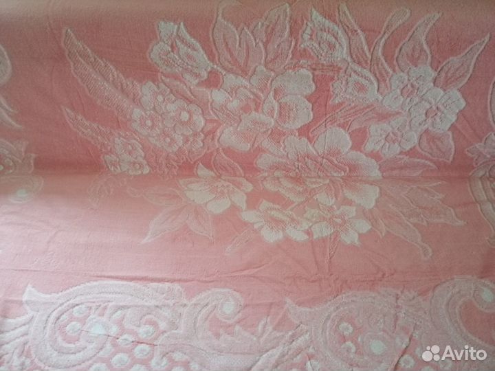 Новое покрывало. Размер: 203см*152см