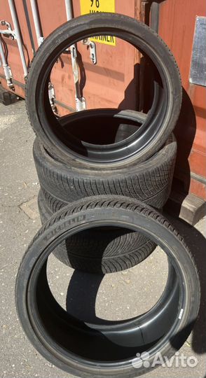 Michelin Pilot Alpin 5 245/35 R20 и 305/30 R21 102V