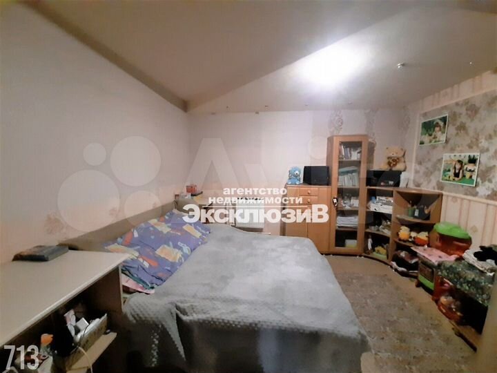 Дом 246 м² на участке 3,7 сот.