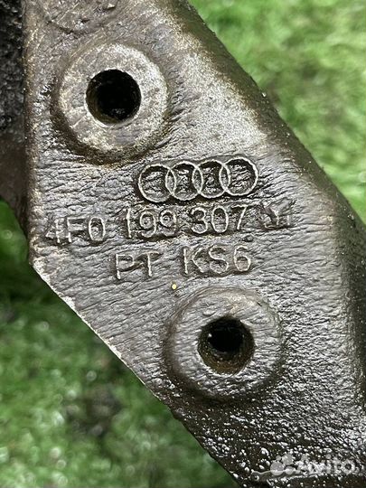 Кронштейн двигателя левый Audi a6 c6 BPY 3.2