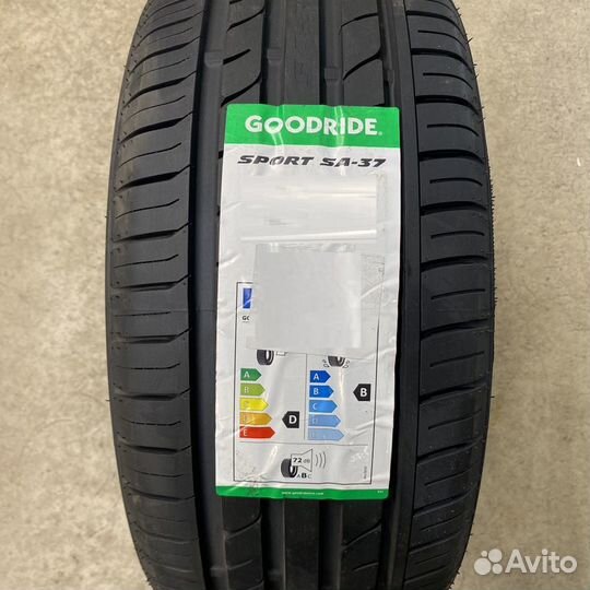Goodride SA 37 245/35 R20 95Y