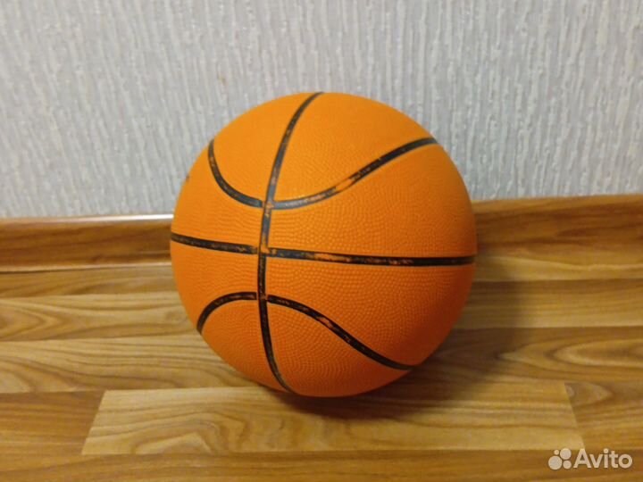 Баскетбольный мяч б/у