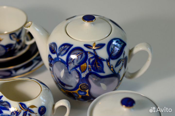Чайный фарфоровый сервиз 