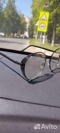 Солнцезащитные очки