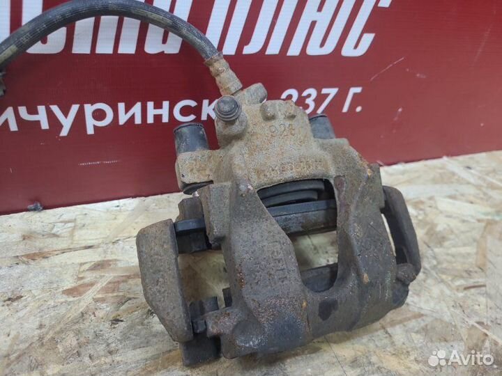 Суппорт тормозной передний правый Renault Sandero