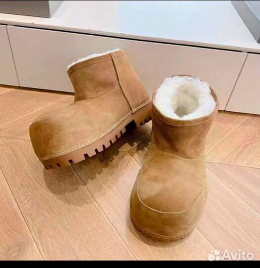 Balenciaga alasks boots ugg