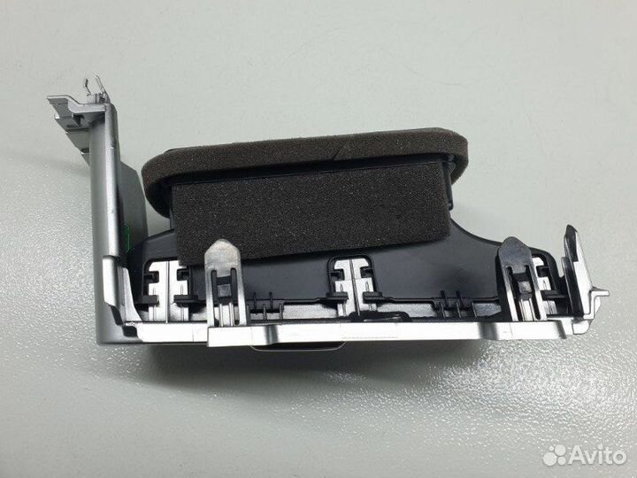 Дефлектор воздушный передний правый Kia K5 DL3 2.0