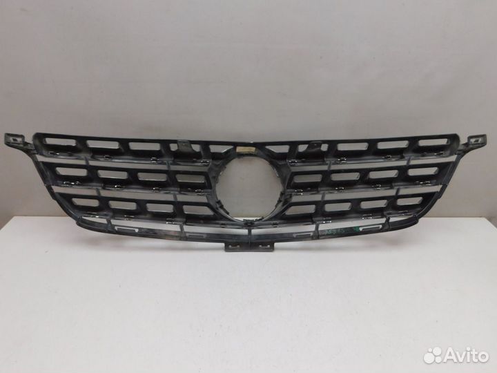 Решетка радиатора Mercedes-Benz M (ML/GLE) W166 (7