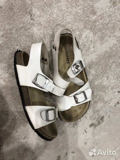 Сандалии для девочки