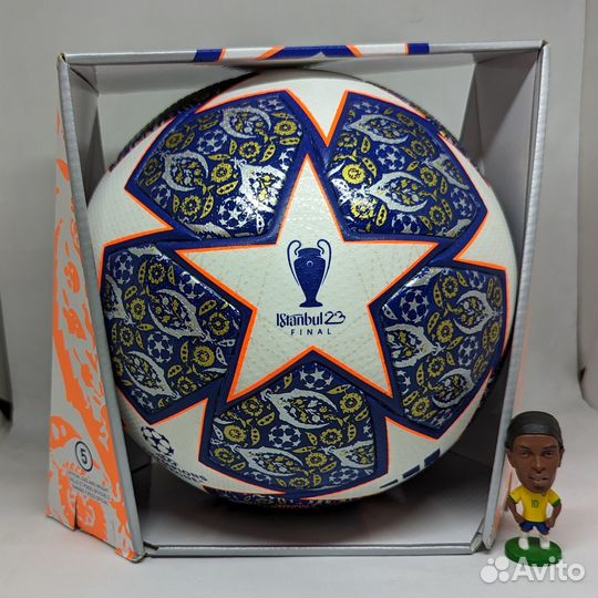 Футбольный мяч Лиги Чемпионов Стамбул 2023 HU1576