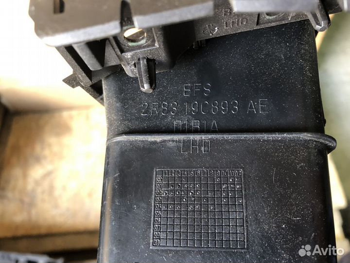 Воздуховод боковой jaguar s-type левый правый