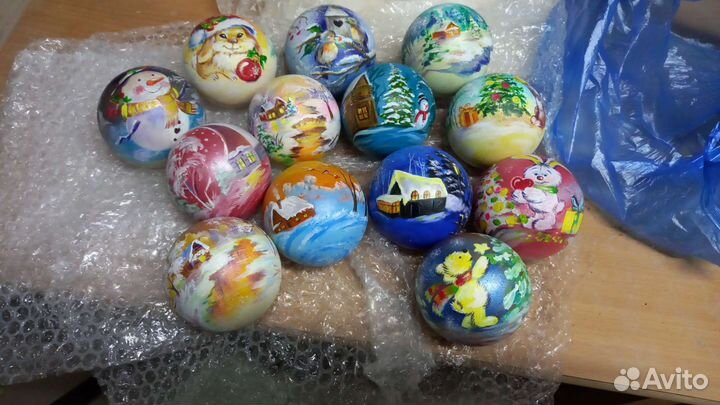 Новогодний шар деревянный с ручной росписью