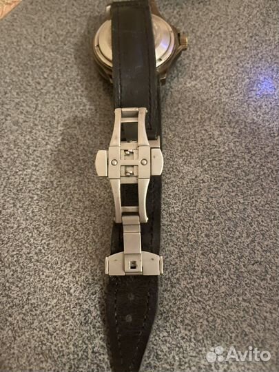 Часы военные