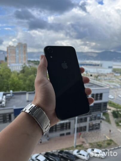 iPhone Xr, 64 ГБ