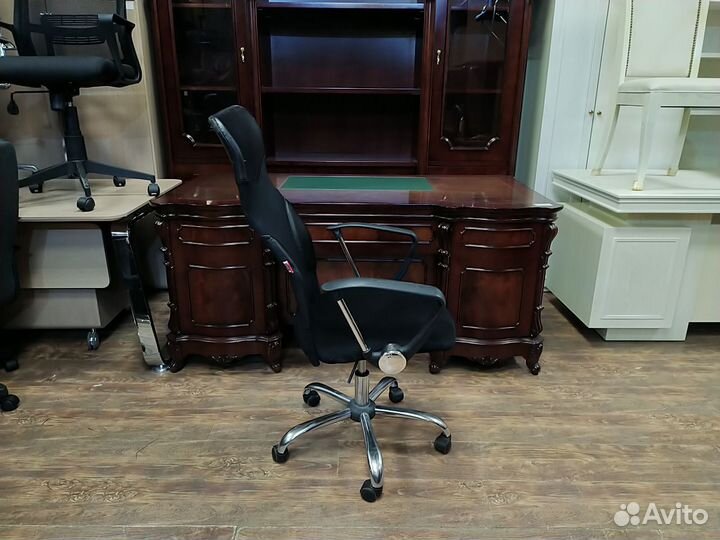 Кресло для персонала б/у Easy Chair 506 12531-чрн