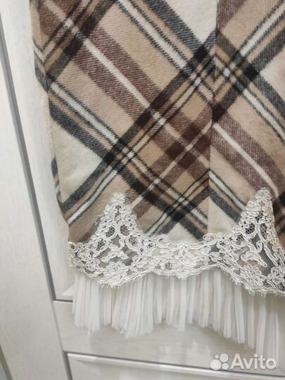 Платья и костюмы женские