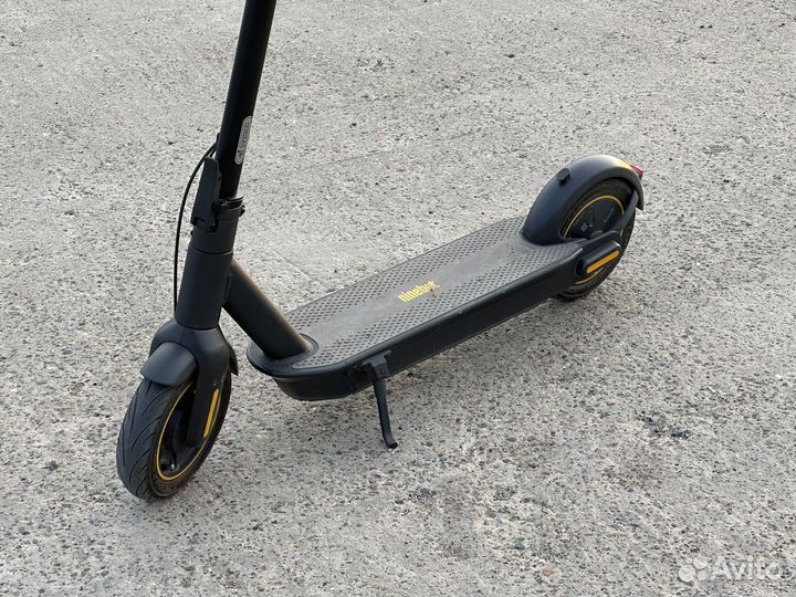 Электросамокат Segway Ninebot Max G30