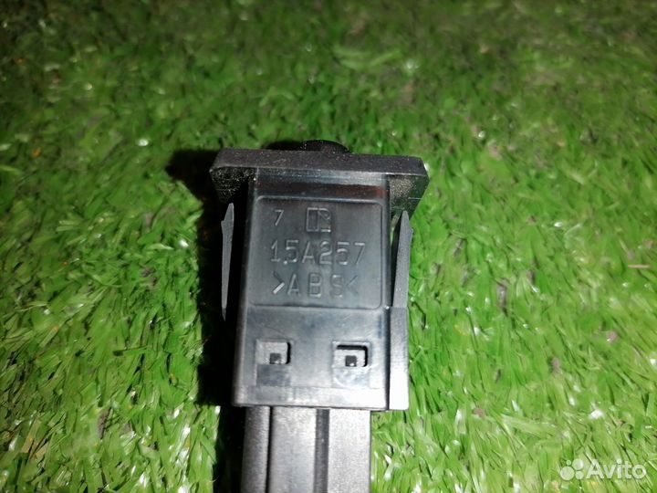 Кнопка давления в шинах 84746-50010 Toyota Crown G