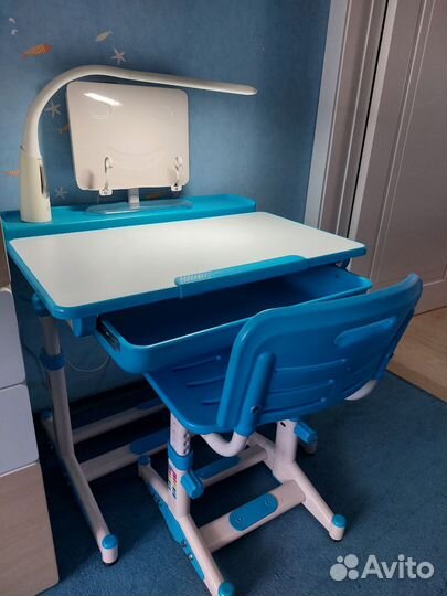 Растущая парта и стул Mealux evo-04 с лампой