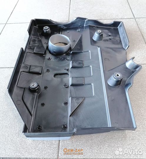 Крышка двигателя Матрикс Hyundai Matrix