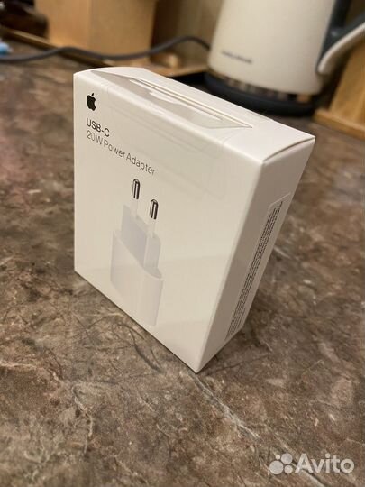 Зарядное устройство для телефона Apple Type C