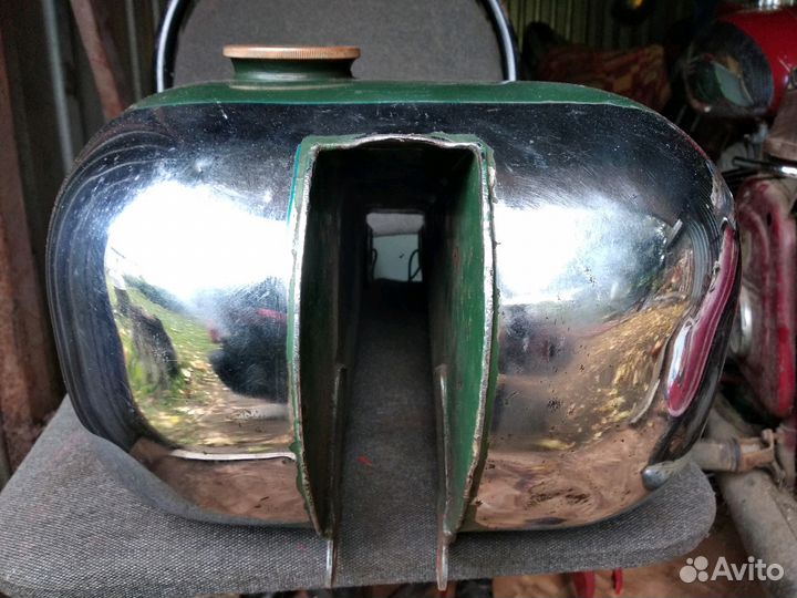 Бак от старых мотоциклов