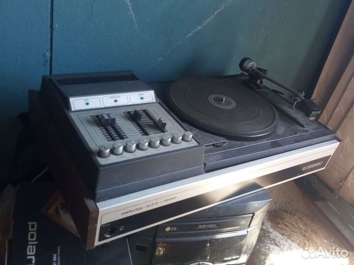 Проигрыватель винила СССР