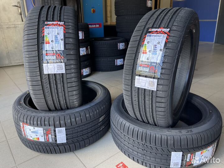 Kinforest KF550-UHP 275/40 R19 101W